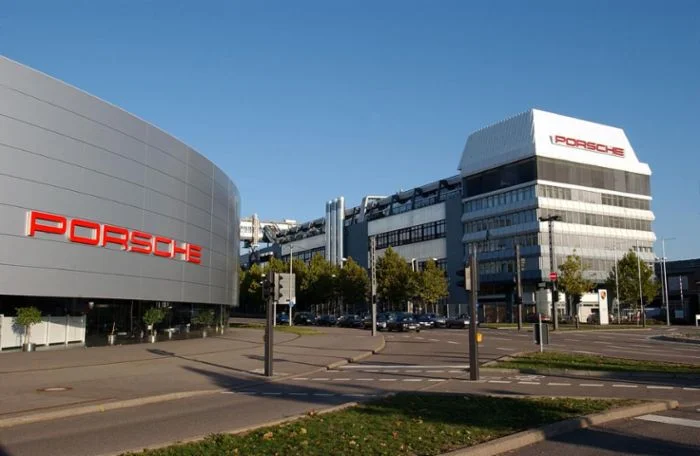 Централата на Porsche в Цуфенхаузен, близо до Щутгарт в Германия
