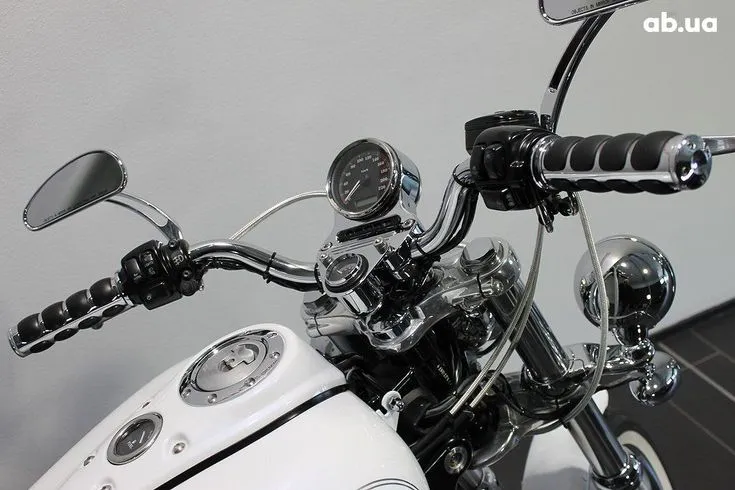 Harley-Davidson FXDC  Image 8